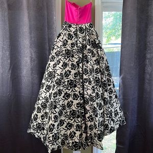 Sherri Hill formal dress